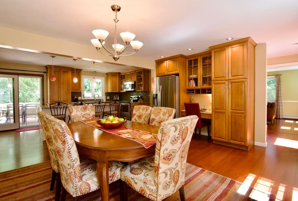 326 Flynt St, Palmer MA 01069 photo 9