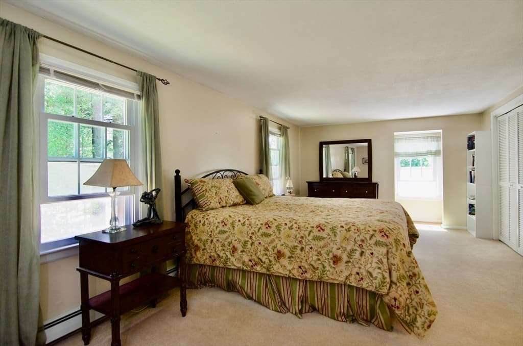326 Flynt St, Palmer MA 01069 photo 25