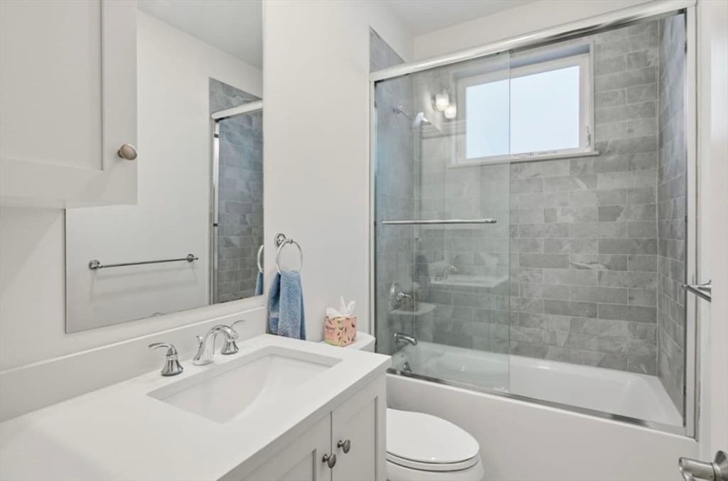 Condominium at 254 Spencer Avenue # 5, Chelsea MA 02150, Chelsea, photo 16 of 36