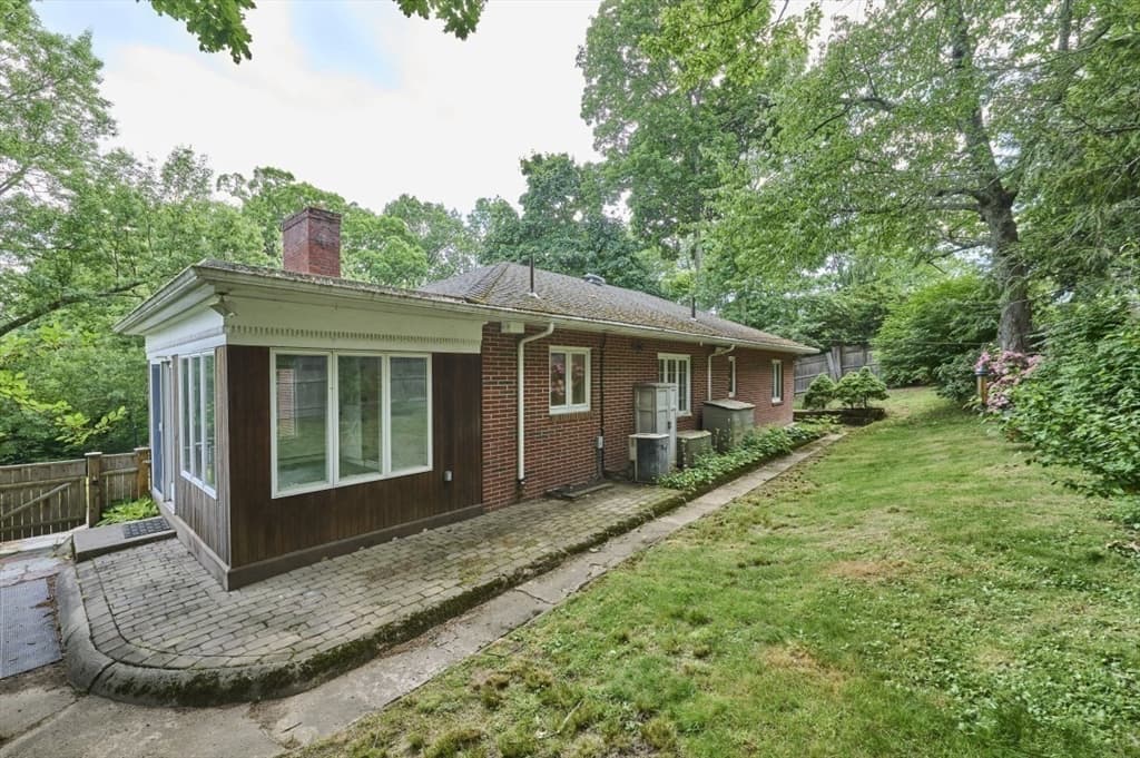 119 Rawson Rd, Brookline MA 02445 photo 17