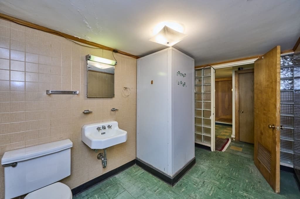 119 Rawson Rd, Brookline MA 02445 photo 16