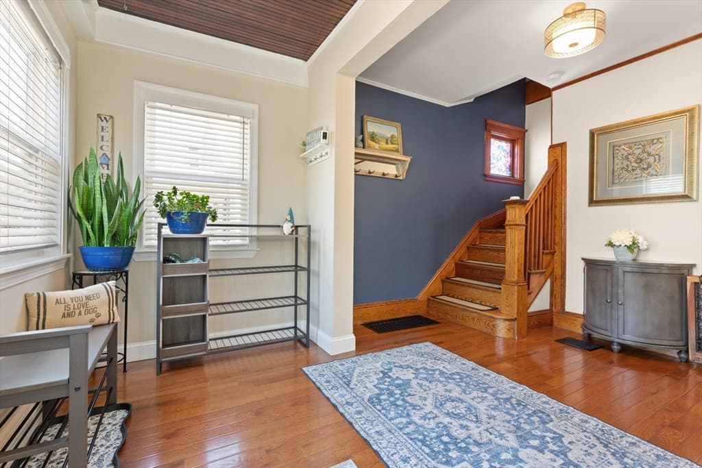 Single Family Residence at 31 Freeman Ave, Everett MA 02149, Everett, photo 6 of 40