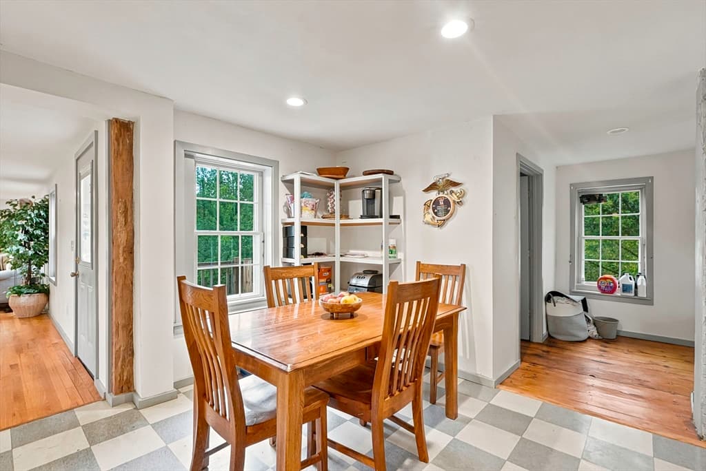 Single Family Residence at 34 George Street, Mendon MA 01756, Mendon, photo 7 of 34