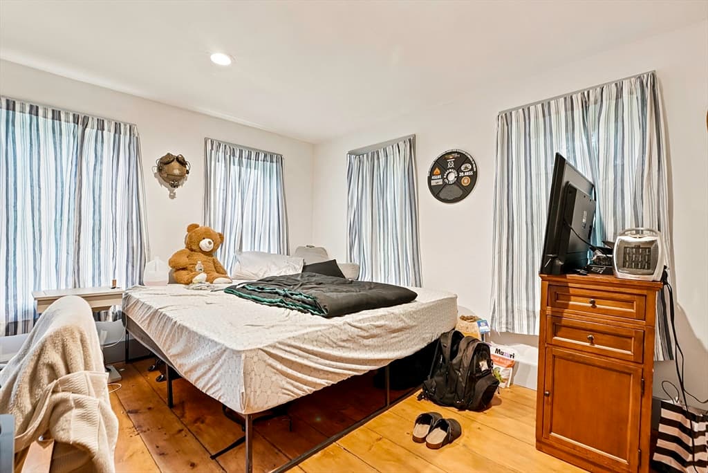 Single Family Residence at 34 George Street, Mendon MA 01756, Mendon, photo 18 of 34