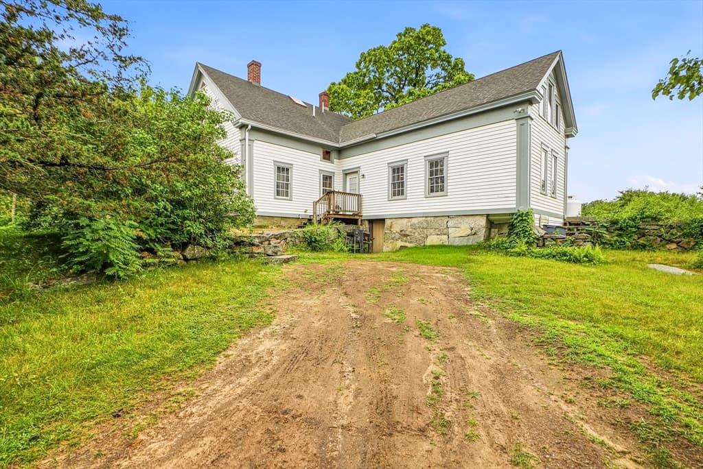 Single Family Residence at 34 George Street, Mendon MA 01756, Mendon, photo 4 of 34