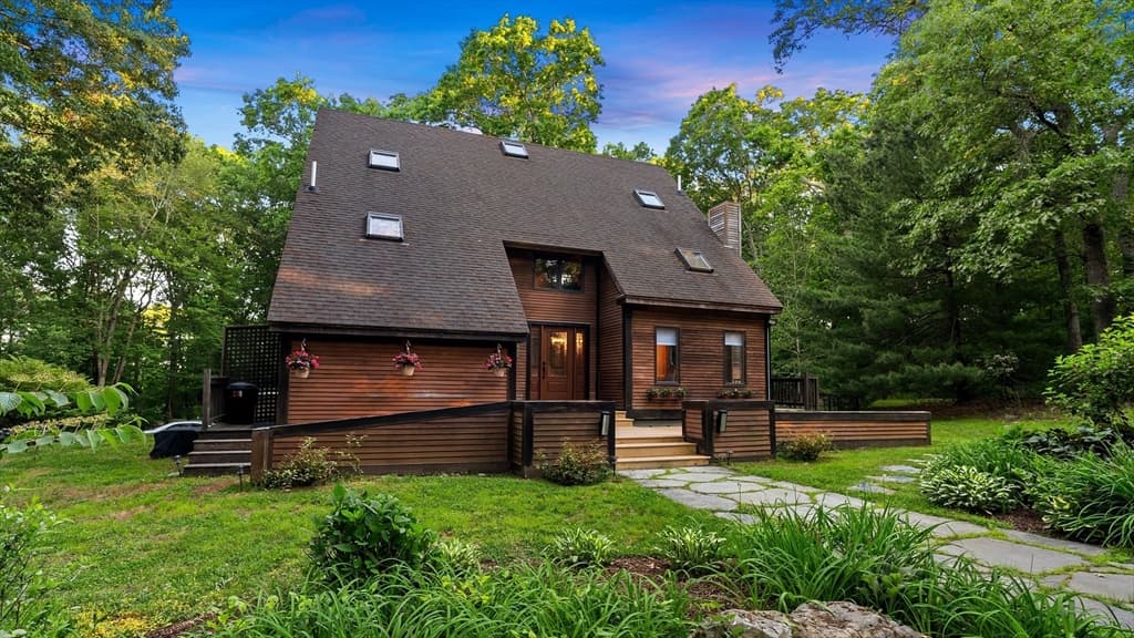 Single Family Residence at 285 Jacob St, Seekonk MA 02771, Seekonk, photo 5 of 42