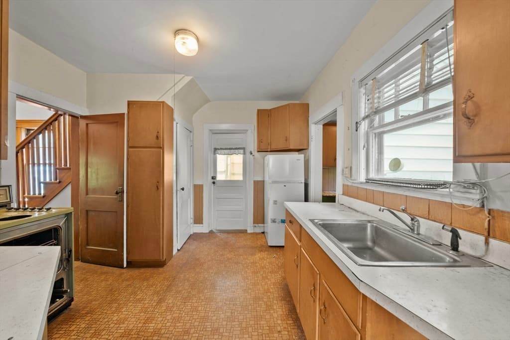 242 Lincoln Street, Lexington MA 02421 photo 11