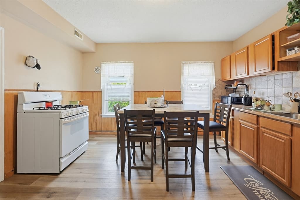 3 Family at 18 Washburn Ave, Brockton MA 02301, photo 25 of 42