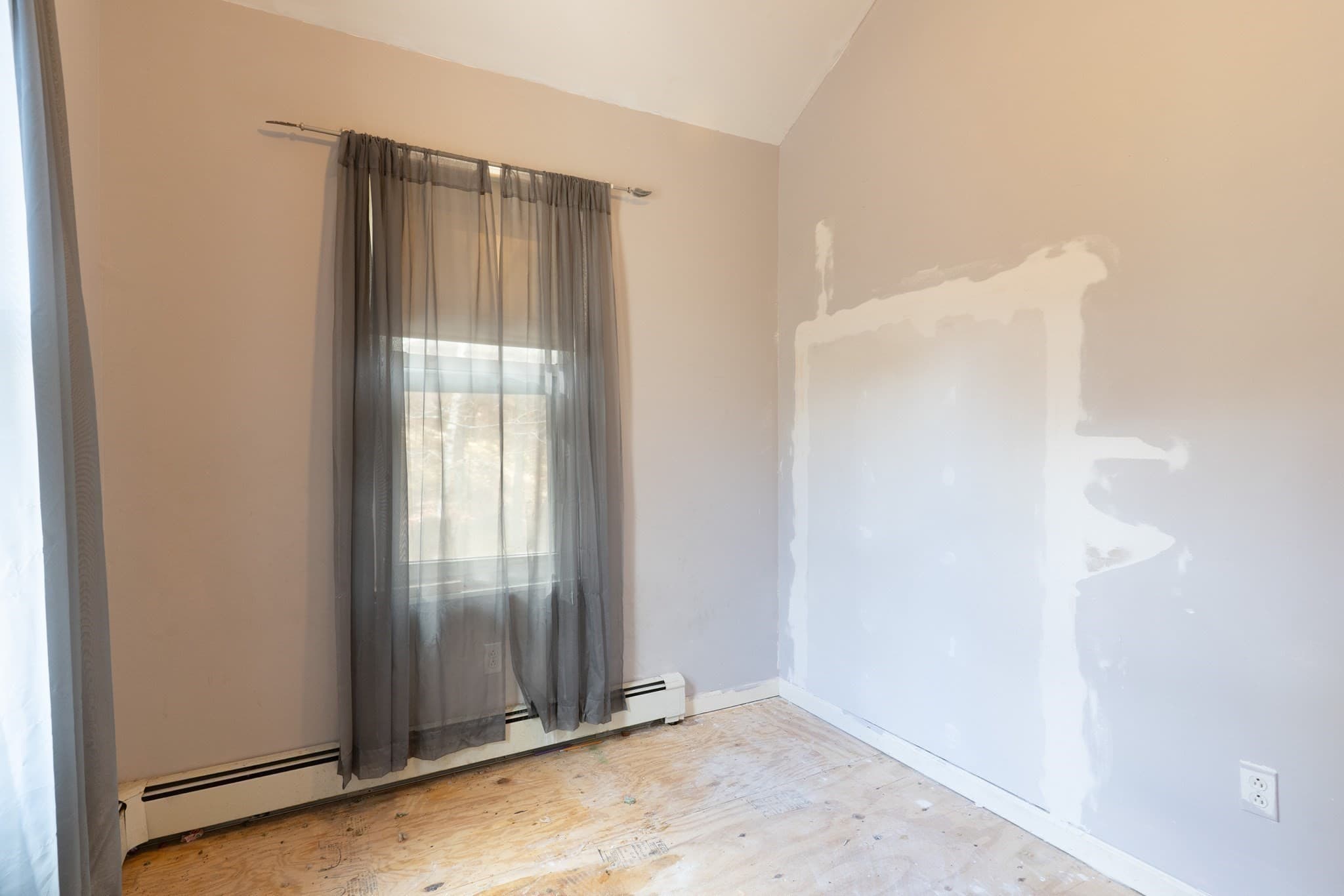 Single Family Residence at 68 Lyon Rd, West Brookfield MA 01585, photo 7 of 40