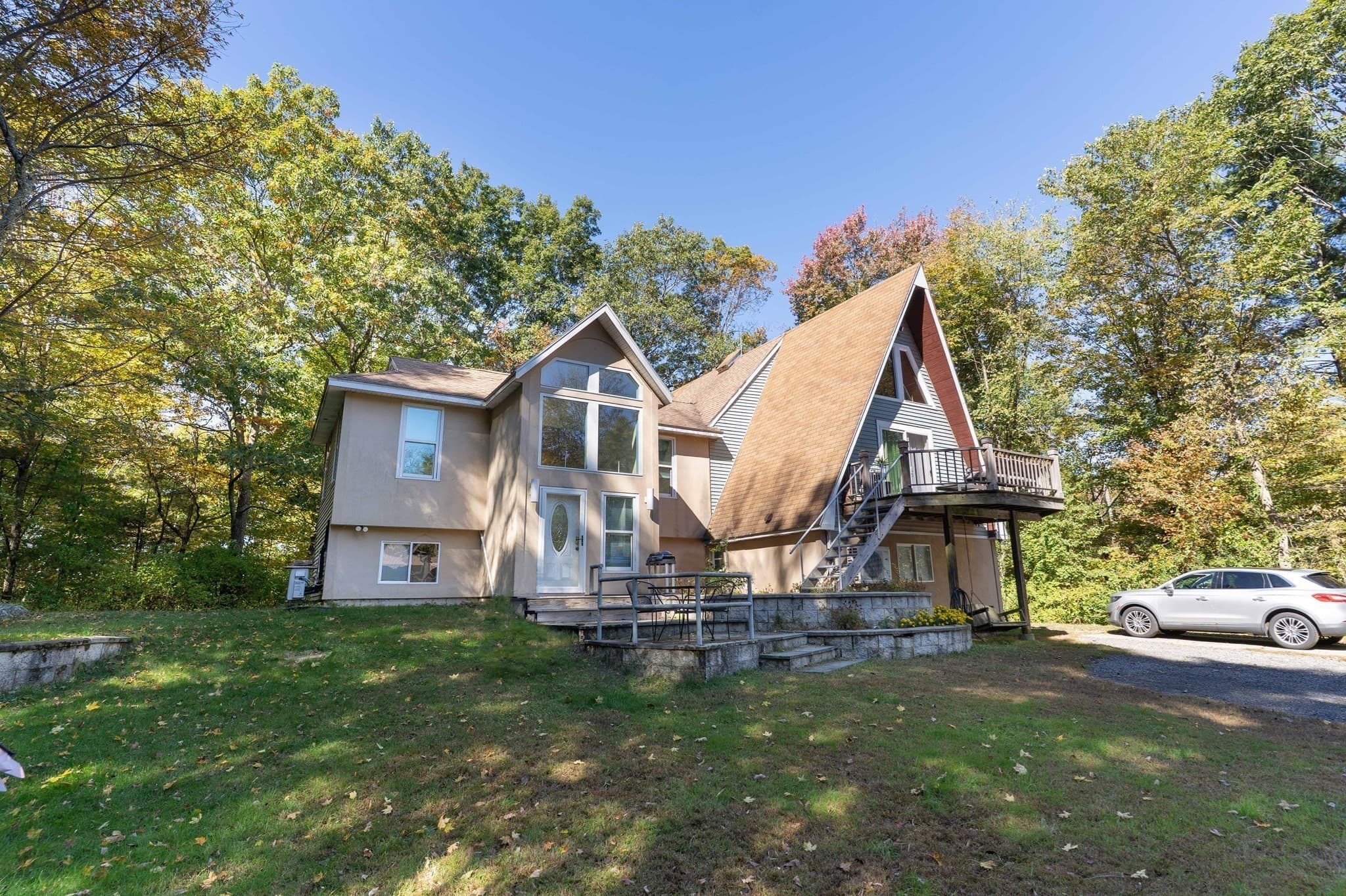 Single Family Residence at 68 Lyon Rd, West Brookfield MA 01585, photo 4 of 40
