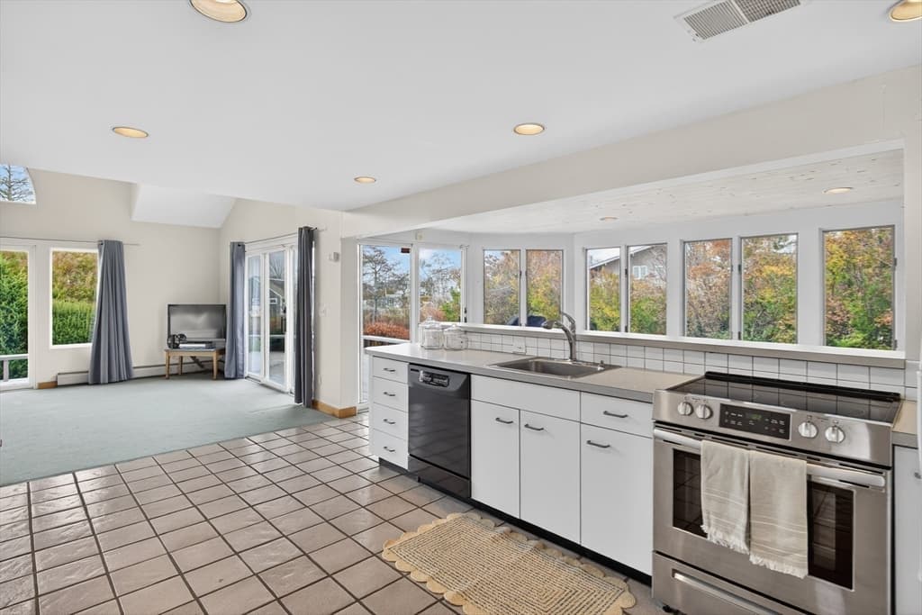 15 Hedge Lane, Falmouth MA 02540 photo 14