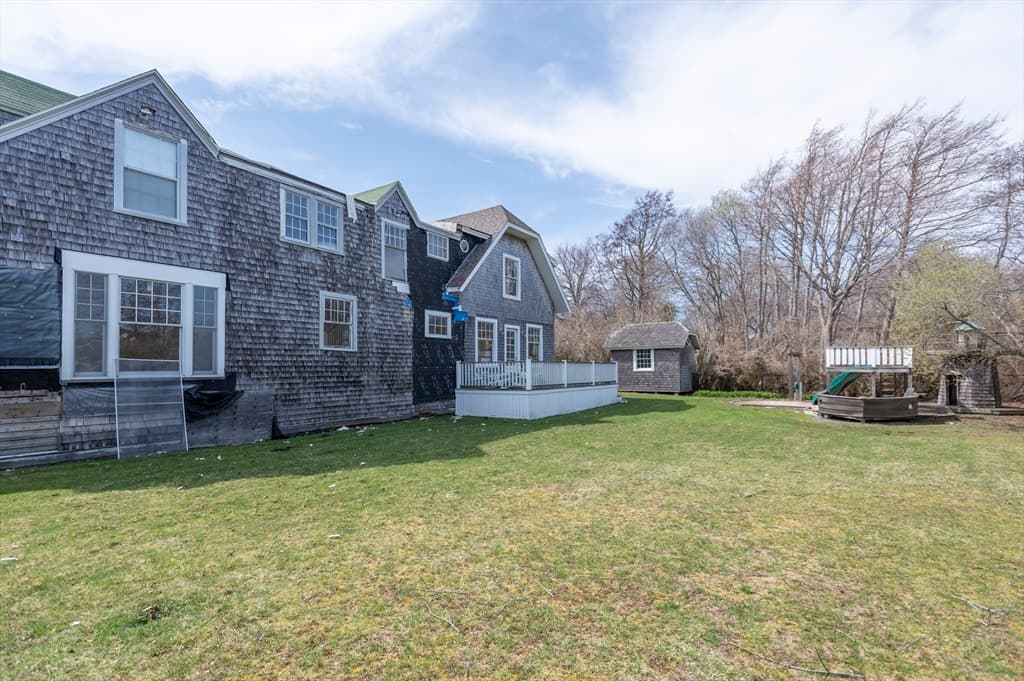 Single Family Residence at 9 Hedge Lane, Falmouth MA 02540, photo 6 of 28