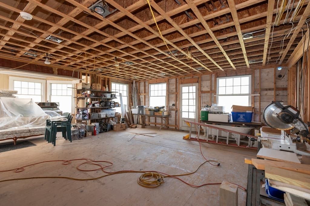 Single Family Residence at 9 Hedge Lane, Falmouth MA 02540, photo 12 of 28