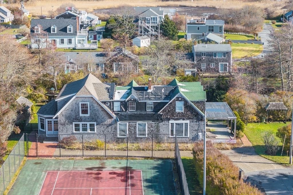 Single Family Residence at 9 Hedge Lane, Falmouth MA 02540, photo 20 of 28