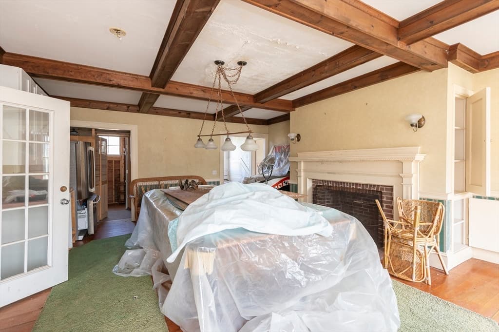 Single Family Residence at 9 Hedge Lane, Falmouth MA 02540, photo 10 of 28
