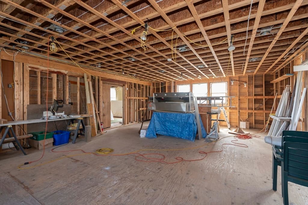 Single Family Residence at 9 Hedge Lane, Falmouth MA 02540, photo 14 of 28