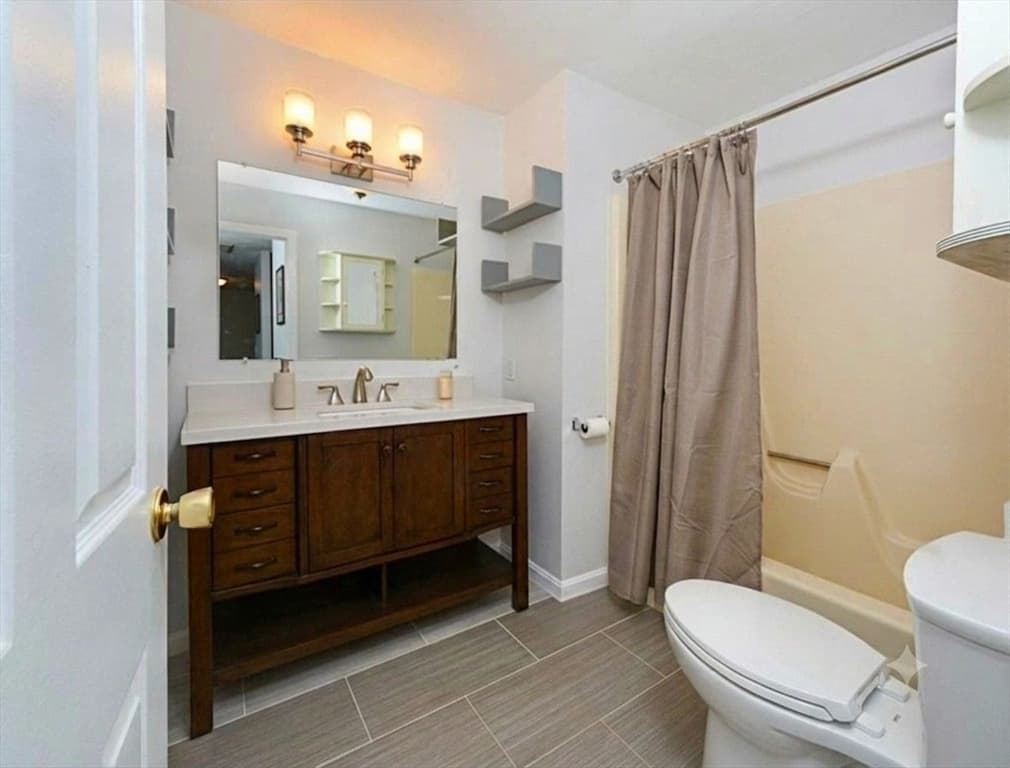 325 Plantation St # 213, Worcester MA 01604 photo 6