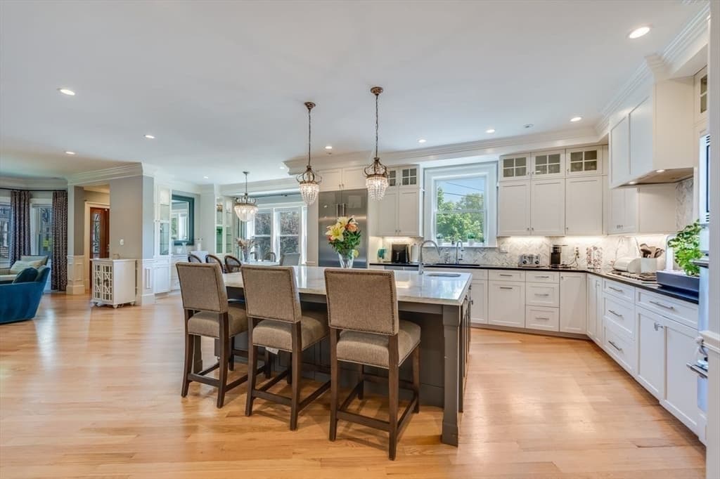 Single Family Residence at 84 Westbourne Terrace # 84, Brookline MA 02446, photo 6 of 29