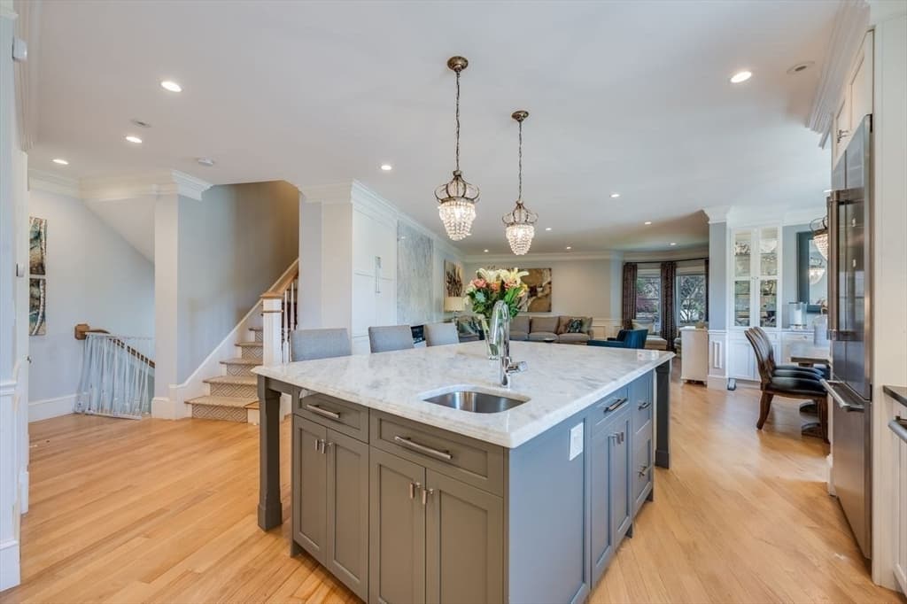 Single Family Residence at 84 Westbourne Terrace # 84, Brookline MA 02446, photo 3 of 29