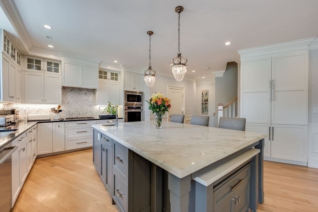 Single Family Residence at 84 Westbourne Terrace # 84, Brookline MA 02446, photo 4 of 29