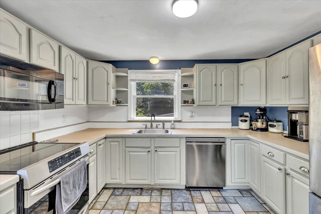 1 Jody Ln, Sandwich MA 02644 photo 11