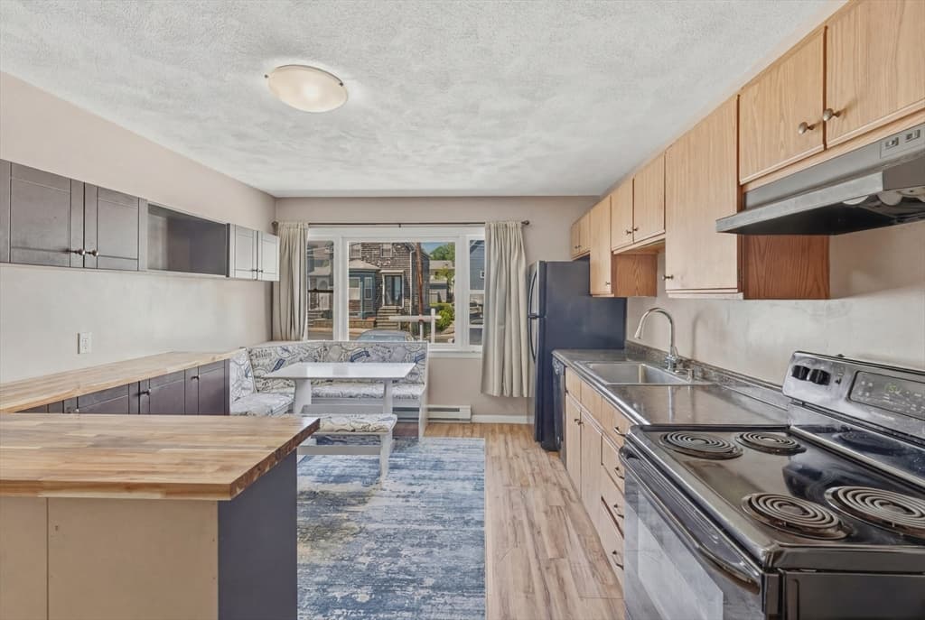 157 Maplewood Ave, Gloucester MA 01930 photo 10