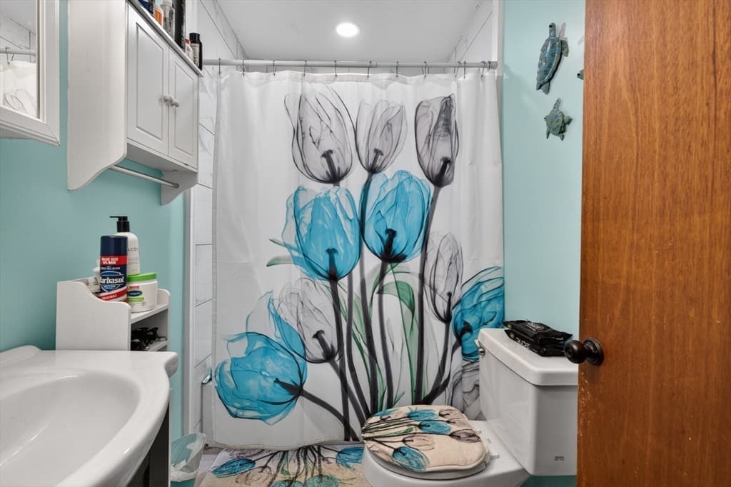 157 Maplewood Ave, Gloucester MA 01930 photo 14