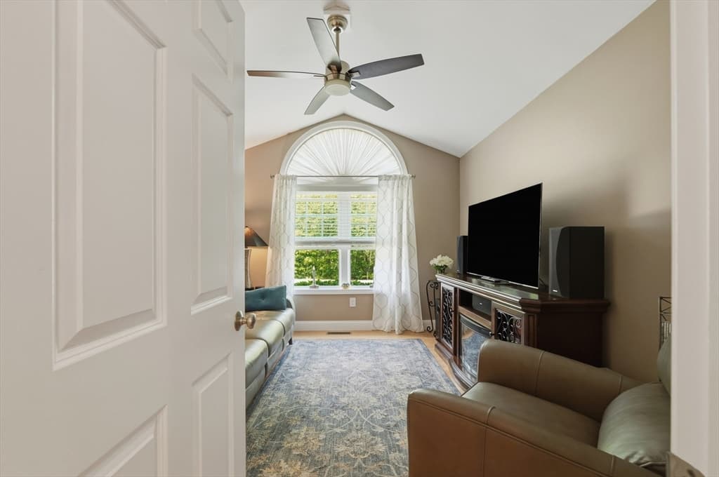 1001 Bayberry Drive, Dighton MA 02715 photo 9
