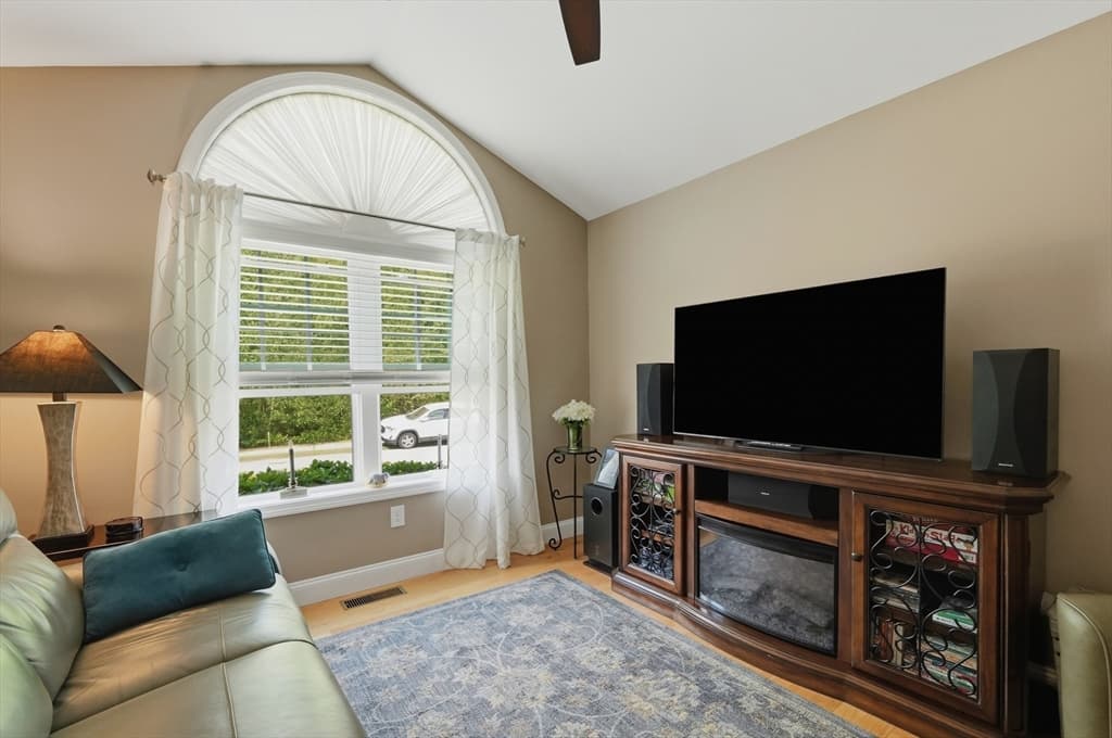 1001 Bayberry Drive, Dighton MA 02715 photo 11