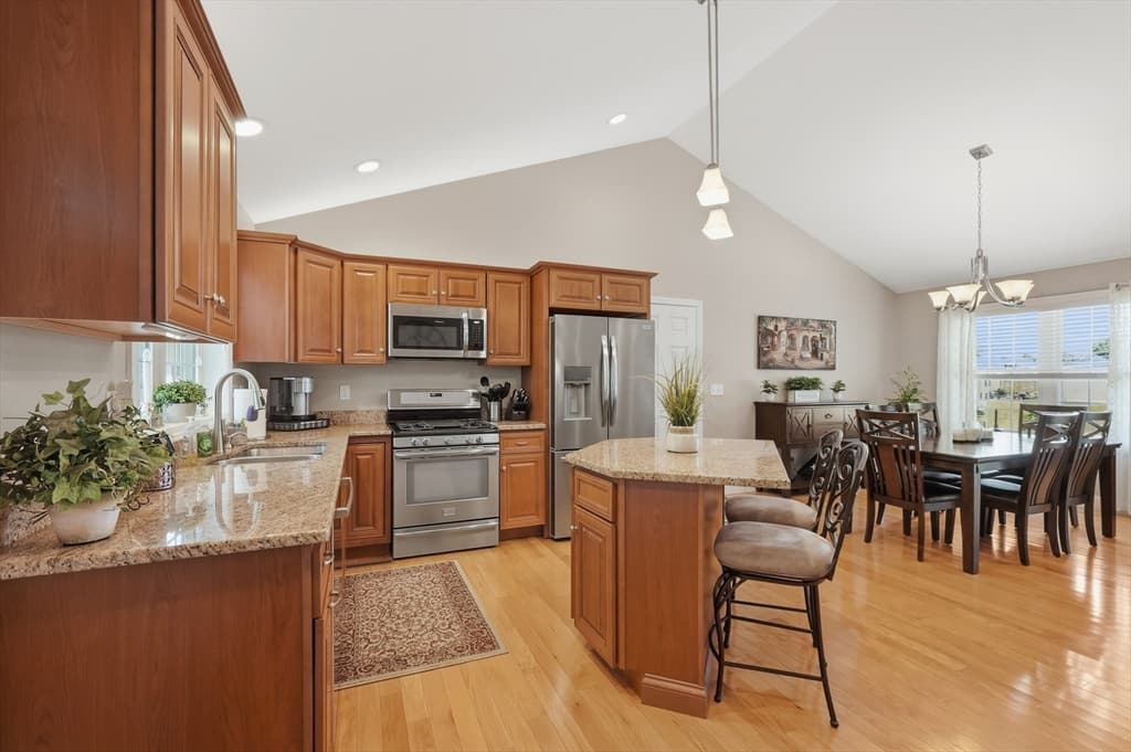 1001 Bayberry Drive, Dighton MA 02715 photo 8