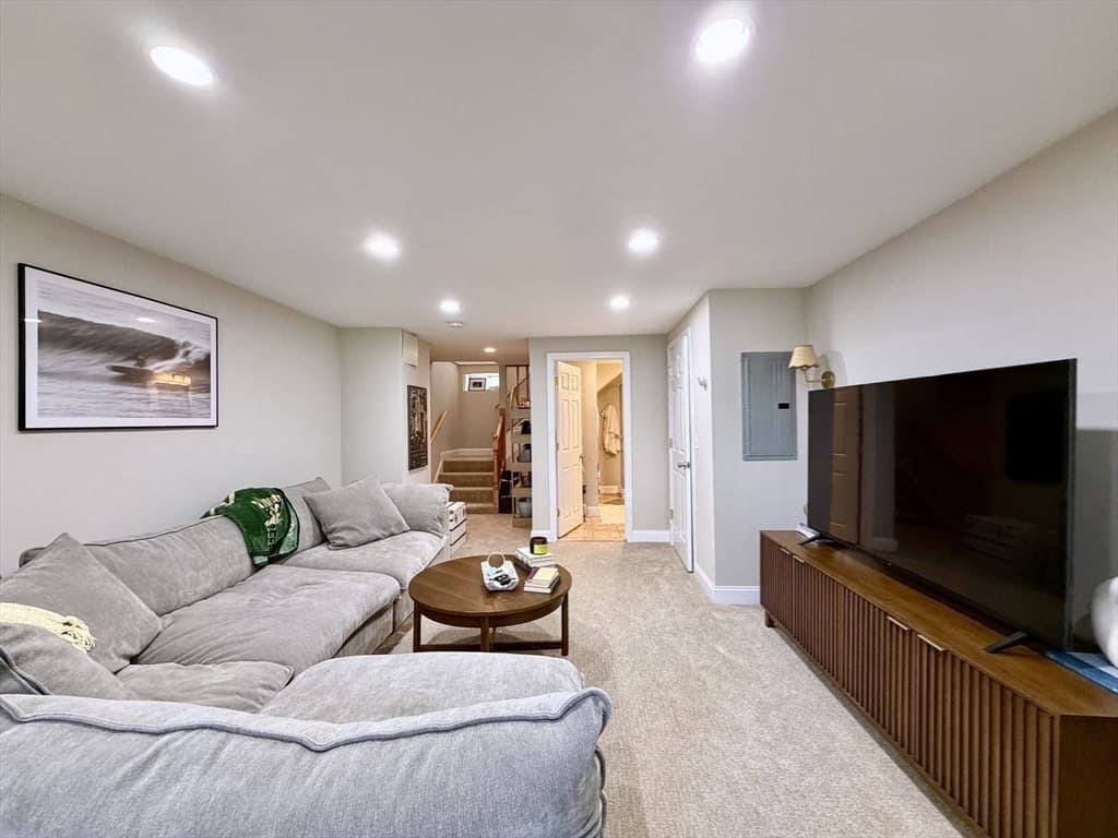 512 East 3rd Street, Boston MA 02127 photo 7