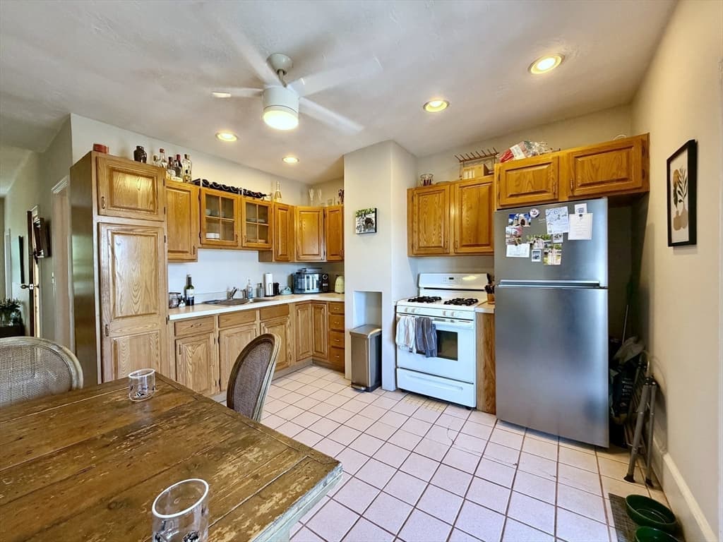 512 East 3rd Street, Boston MA 02127 photo 18