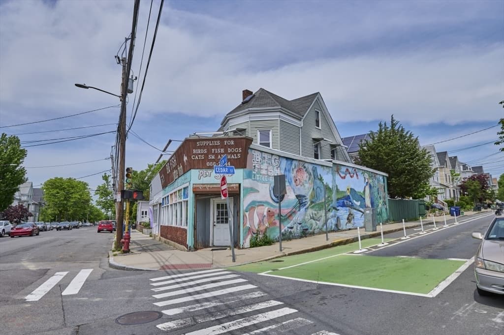 55 Elm St, Somerville MA 02144