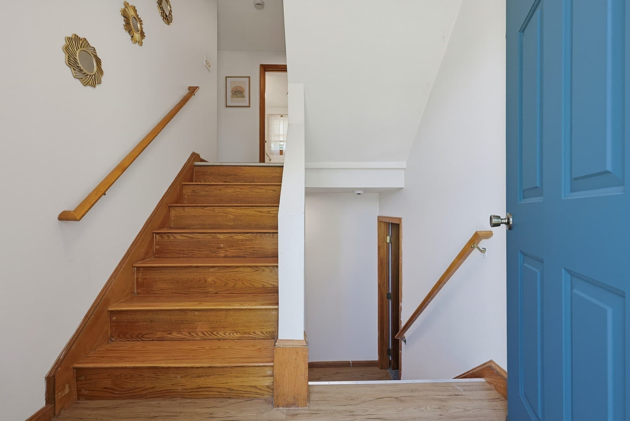 Single Family Residence at 320 North St, Tewksbury MA 01876, photo 5 of 40