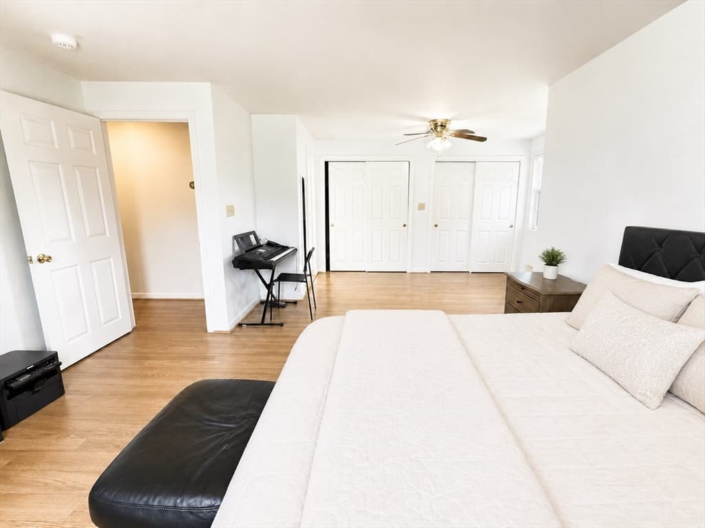 22 Abbott Rd, Waltham MA 02452 photo 9