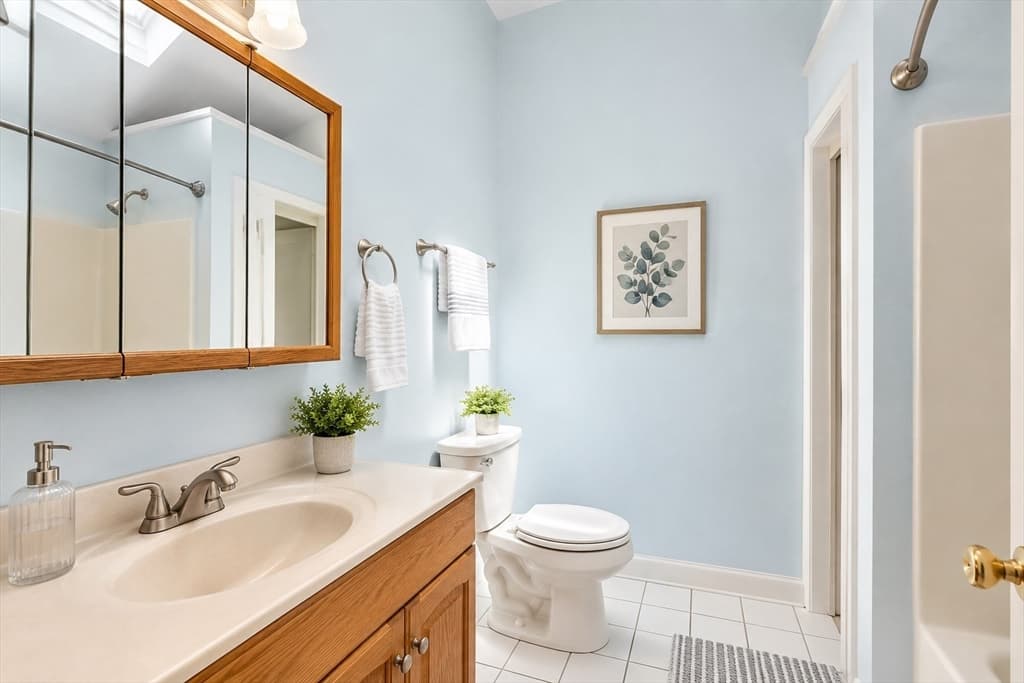 22 Abbott Rd, Waltham MA 02452 photo 11