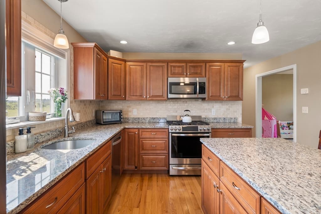 Single Family Residence at 73 Franklin St, Halifax MA 02338, Halifax, photo 20 of 42