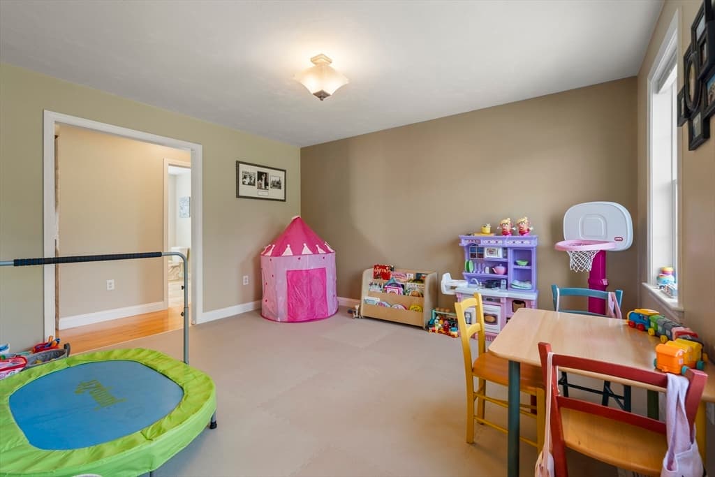 Single Family Residence at 73 Franklin St, Halifax MA 02338, Halifax, photo 25 of 42