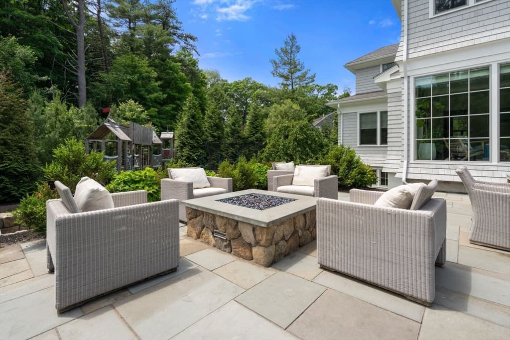 45 Longmeadow Rd, Wellesley MA 02482 photo 37