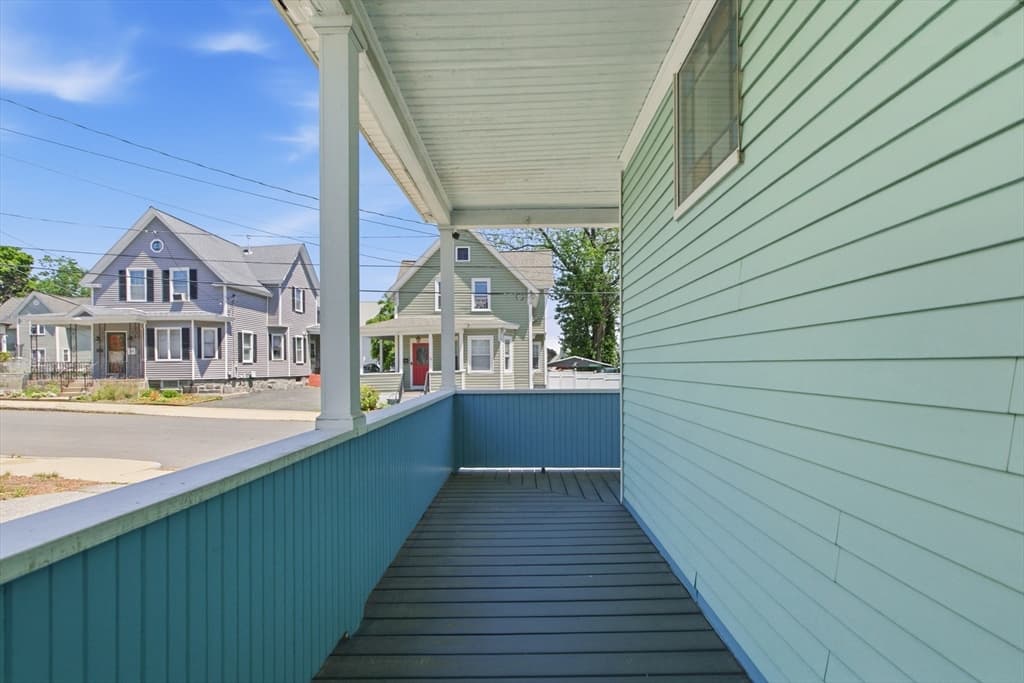 79 Warwick St, Lowell MA 01851 photo 31