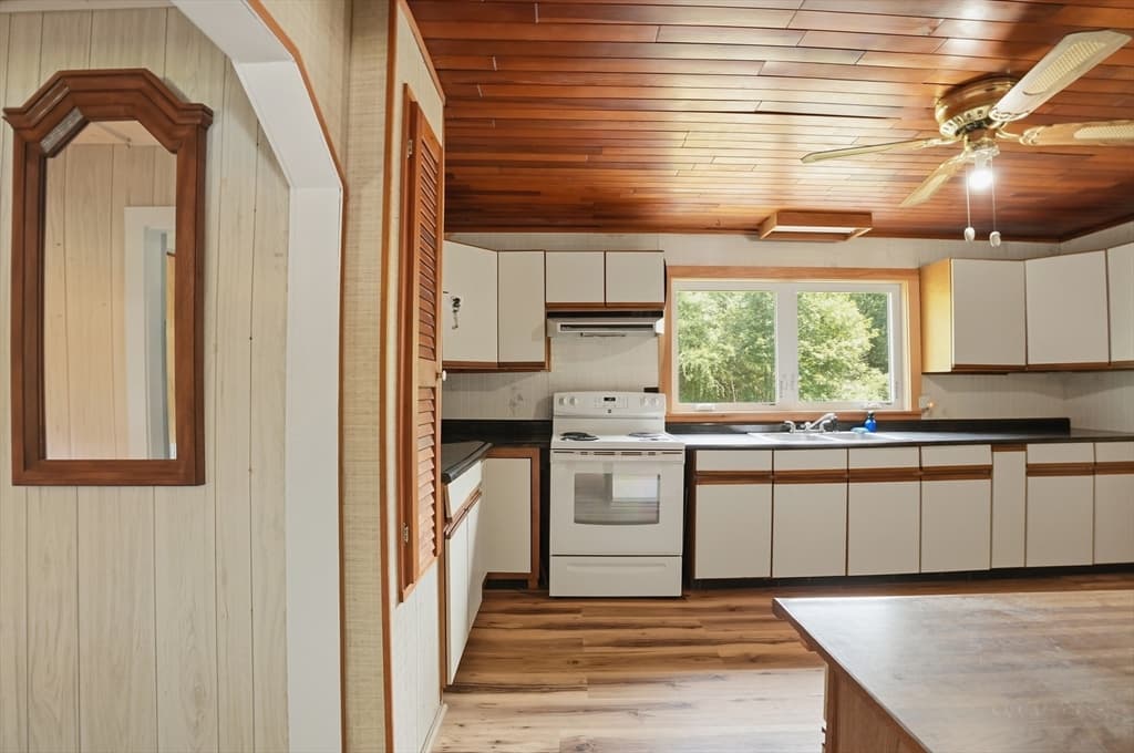 61 Flagg Swamp Rd, Freetown MA 02717 photo 12