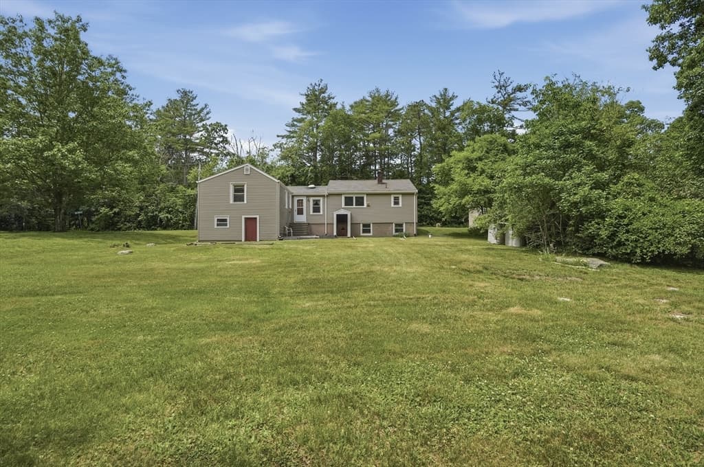 61 Flagg Swamp Rd, Freetown MA 02717 photo 9