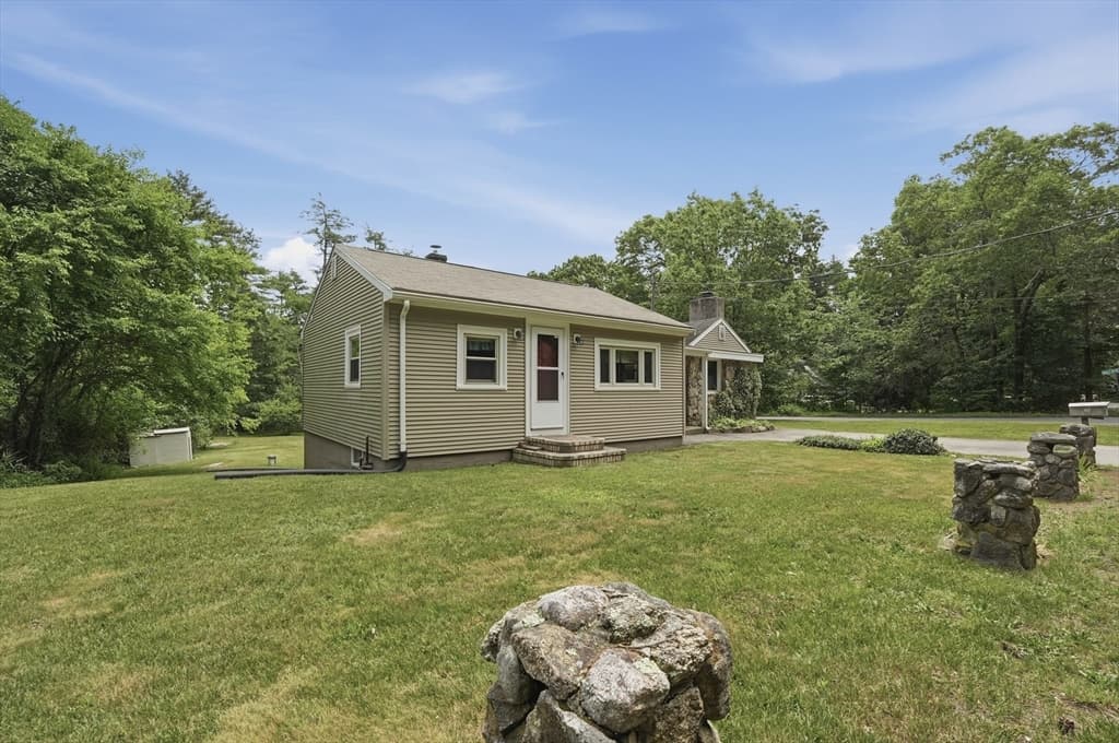 61 Flagg Swamp Rd, Freetown MA 02717 photo 4