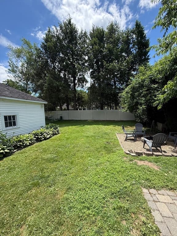 Single Family Residence at 153 Edgewood Ave, Longmeadow MA 01106, photo 19 of 24