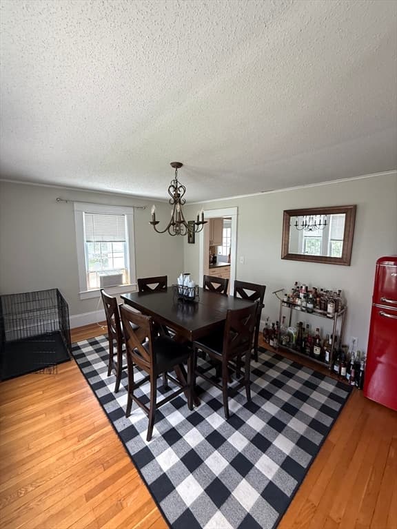 Single Family Residence at 153 Edgewood Ave, Longmeadow MA 01106, photo 4 of 24