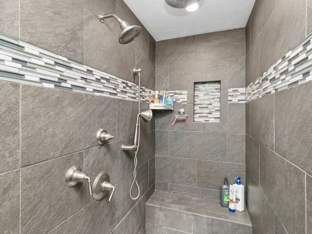 Single Family Residence at 45 Metacomet Avenue, Taunton MA 02718, photo 5 of 37