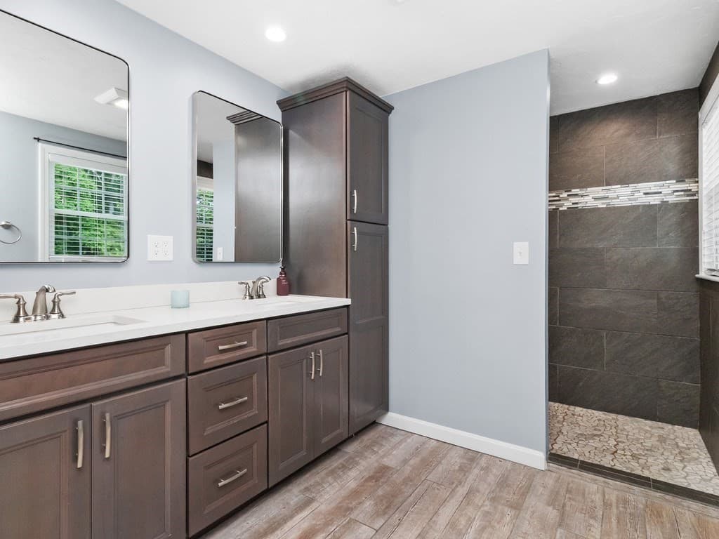 Single Family Residence at 45 Metacomet Avenue, Taunton MA 02718, photo 4 of 37