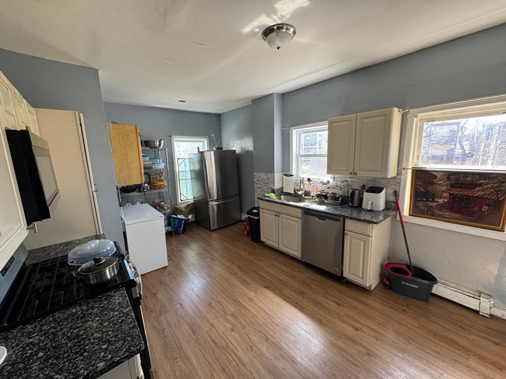 3 Family at 10 School St, Boston MA 02124, Boston, photo 4 of 27