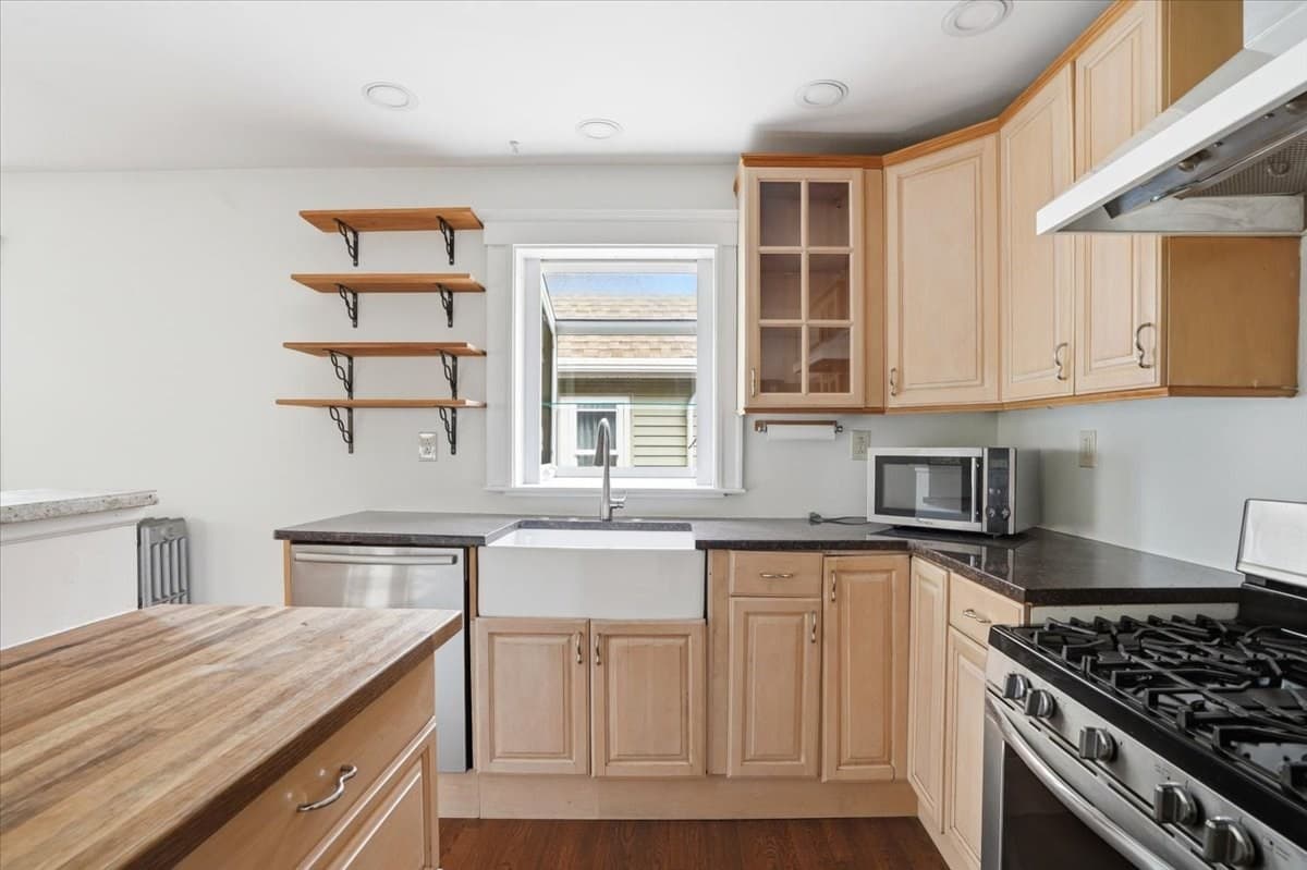 Multi Family at 16-18 Logan St, Boston MA 02119, Boston, photo 4 of 40