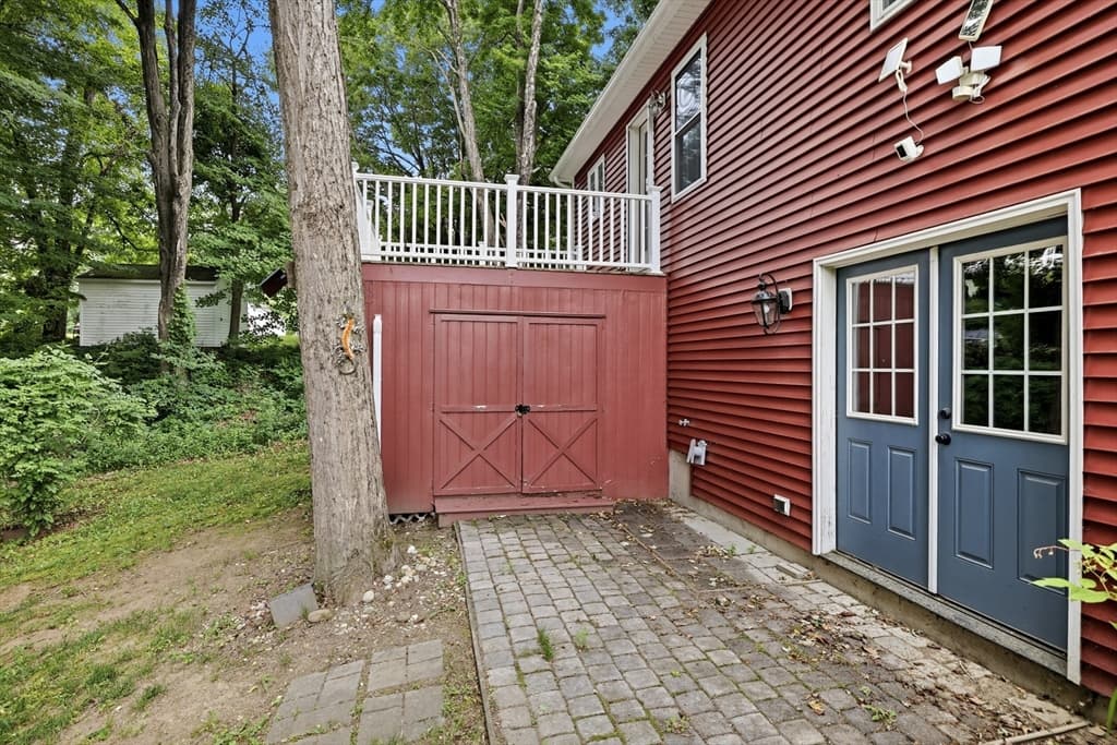 Single Family Residence at 4 Depot Street, Belchertown MA 01007, Belchertown, photo 7 of 41
